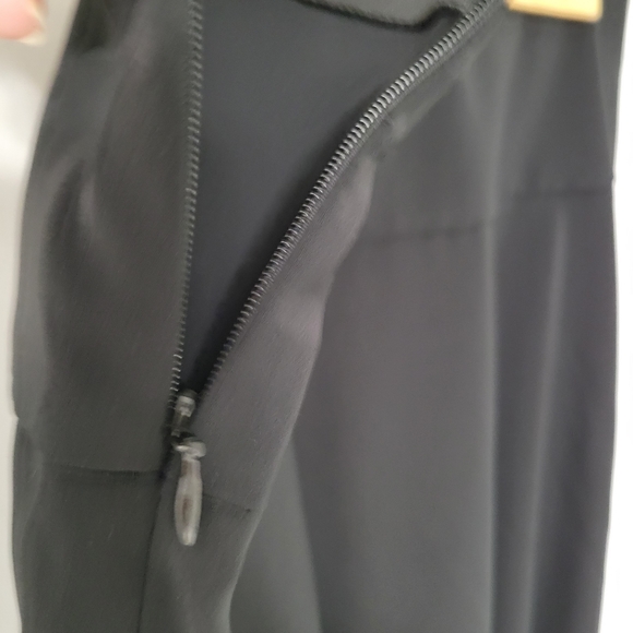 Ann Taylor Handkerchief Hem Black Knit Flare Skirt Size Medium - Picture 5 of 7